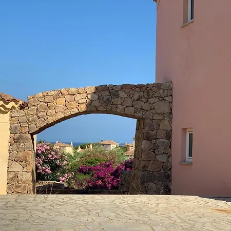 Cala Rossa *